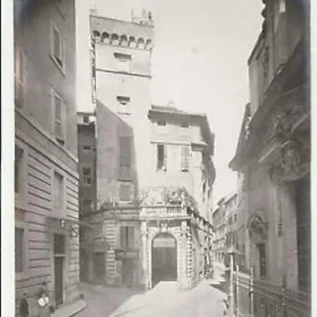 Palazzo Scapucci A Navona Apartment
