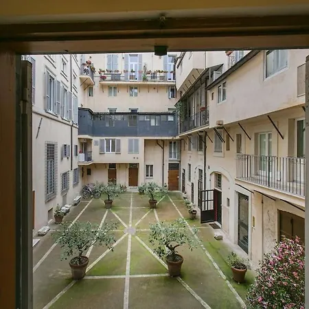 Palazzo Scapucci A Navona Apartment