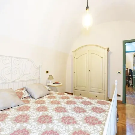 Palazzo Scapucci A Navona